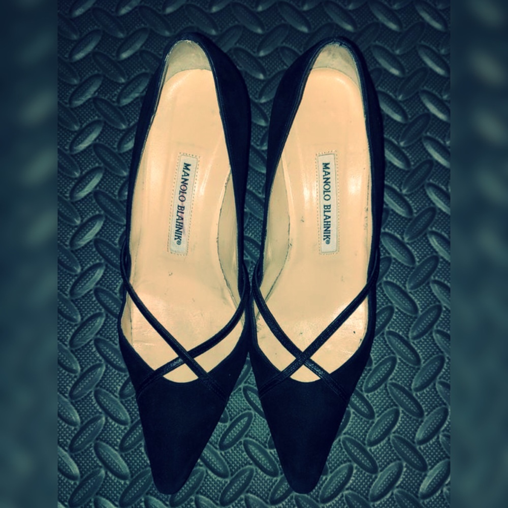 Manolo Blahnik Black Kitten Heel
